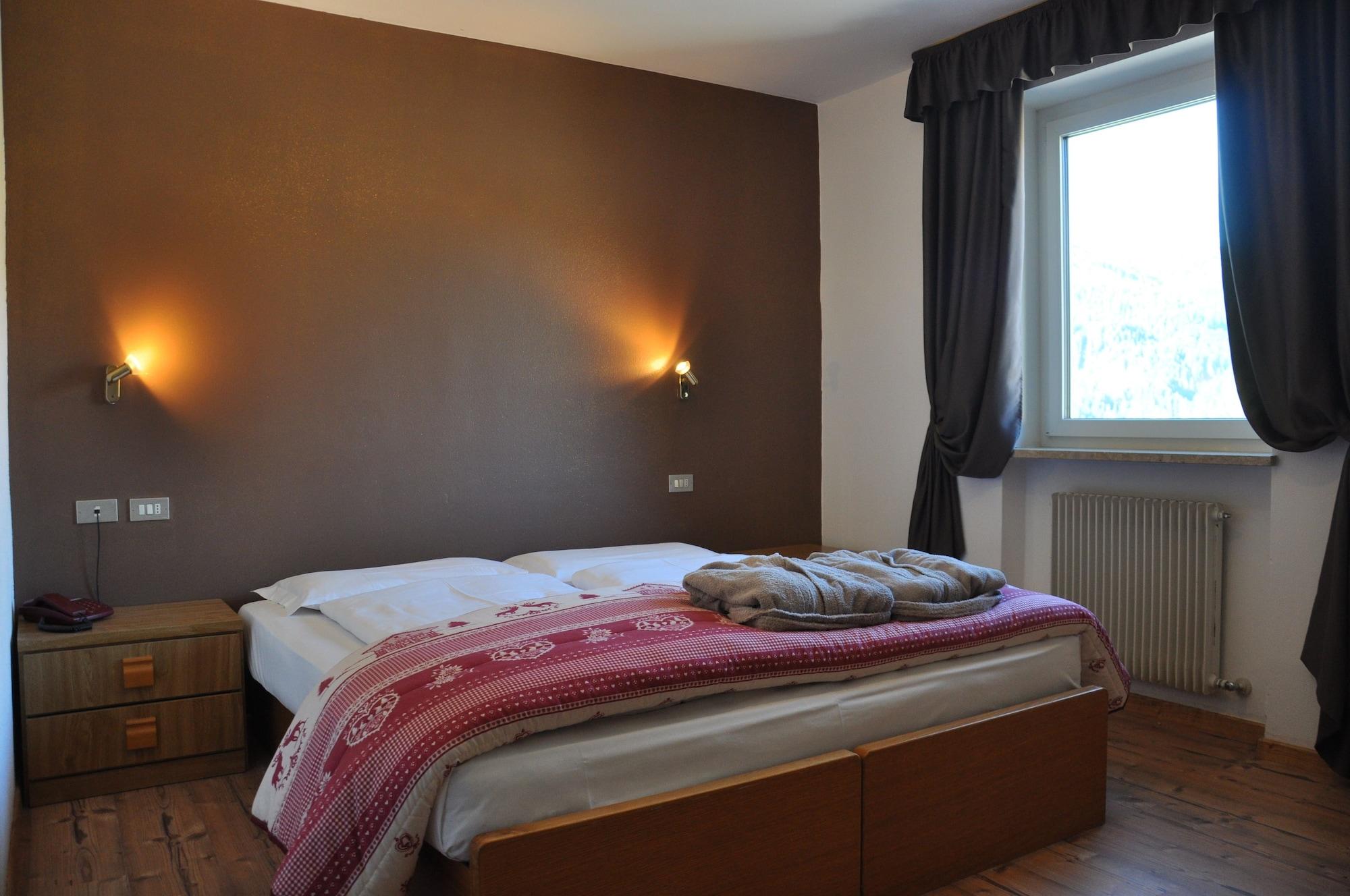 Alpenlife Hotel Someda Moena Eksteriør billede