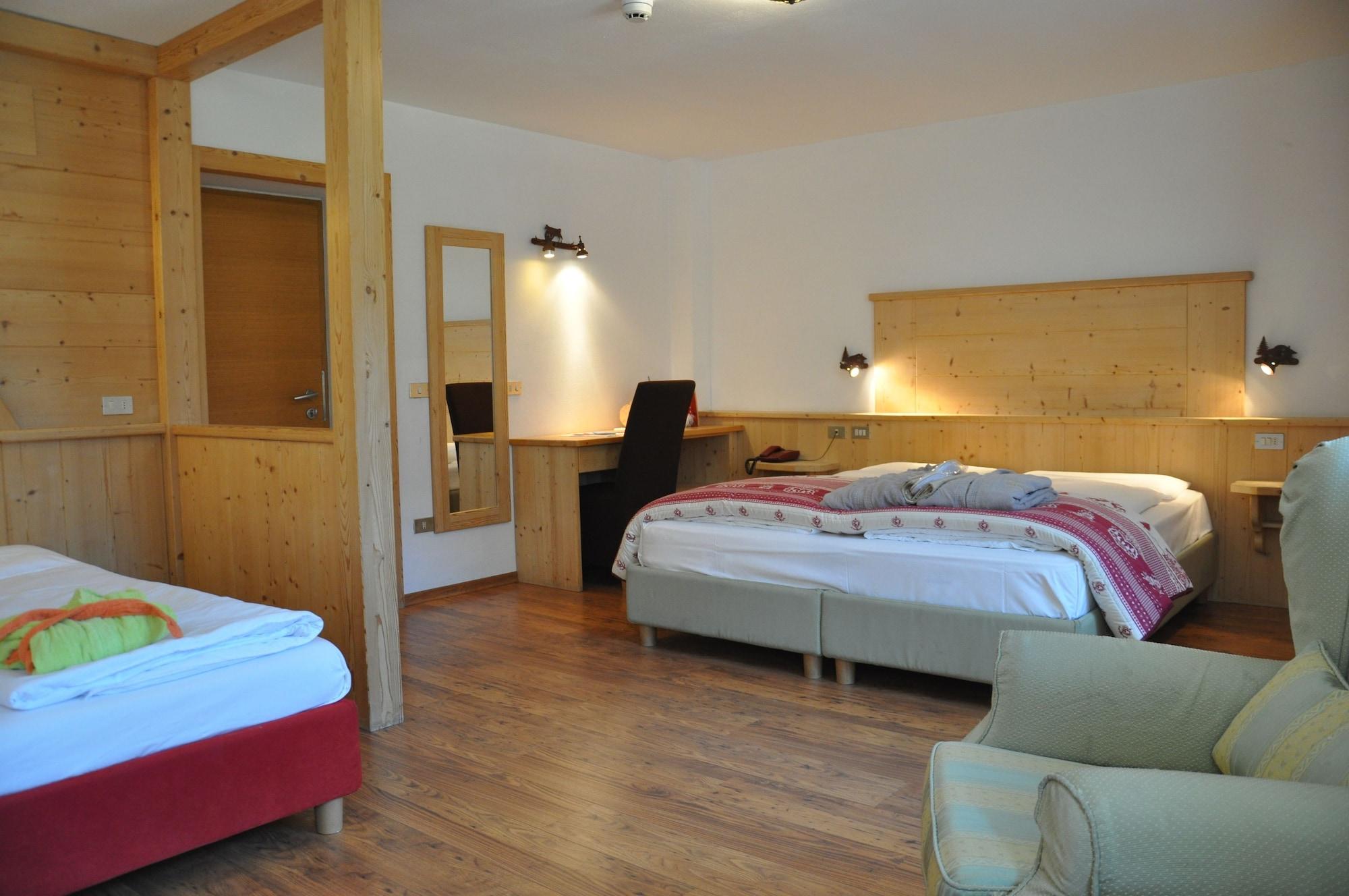 Alpenlife Hotel Someda Moena Eksteriør billede
