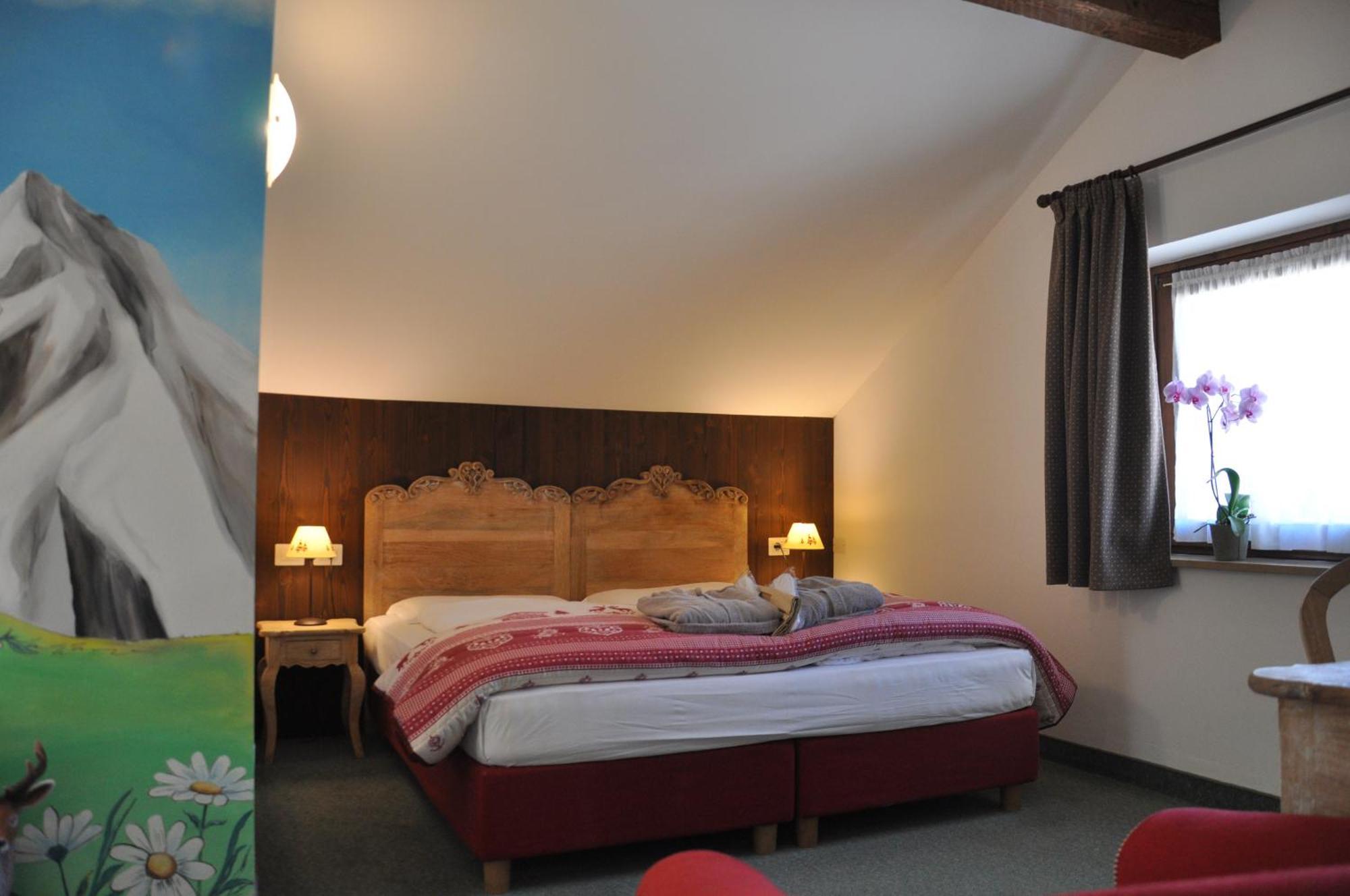 Alpenlife Hotel Someda Moena Eksteriør billede